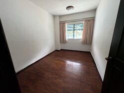 Stratford Court (D16), Condominium #450011351